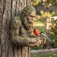 Bigfoot Bird Feeder Sasquatch Bird Butler Garden Backyard Bird Watching Decor