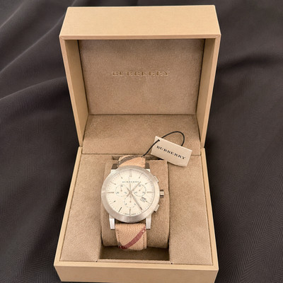 Burberry Swiss Made Chronograph Watch BU9360   New Battery   Original Owner