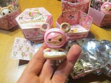 TOKIDOKI DONUTELLA AND HER SWEET FRIENDS SERIES 3 SUPER DONUTELLA COMPLETE