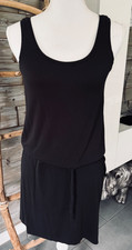 schlichtes sportliches Kleid von The Dress Gr...