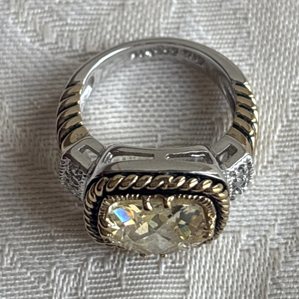 Lia Sophia Lemon Chiffon Ring Size 5 Gold Silver Two Tone CZ Yellow Cushion Euc! - Image 4 of 4
