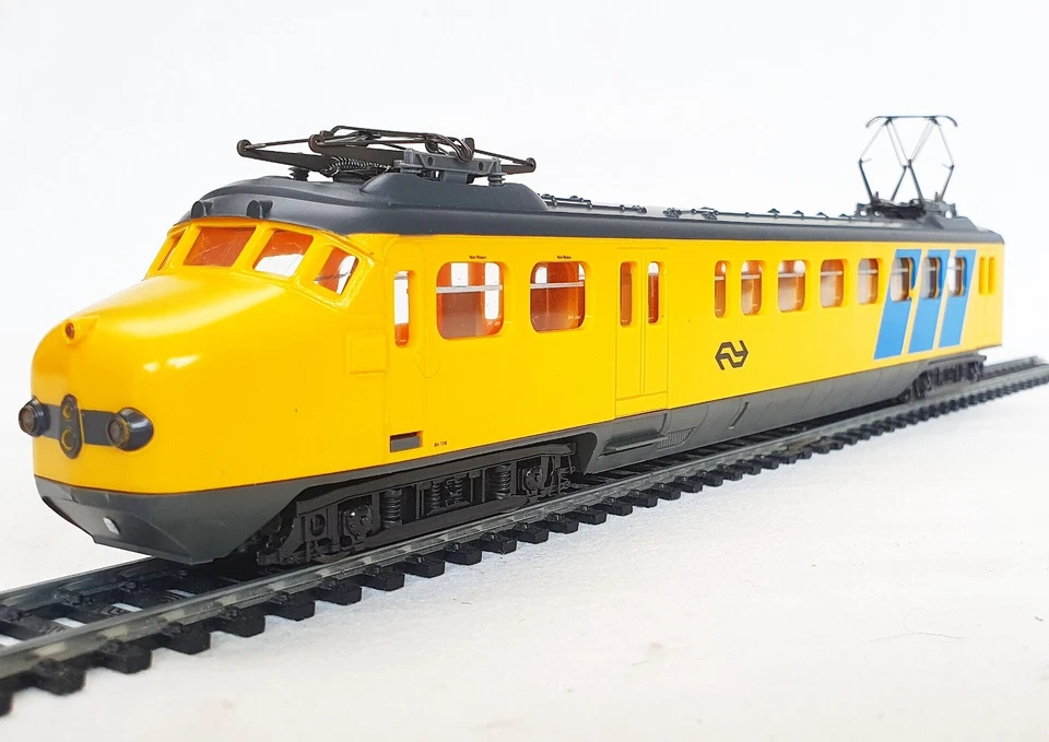 Lima HO 1:87 Dutch NS Railways MAT 54 DOGHEAD All Stations Stop Multiple Unit MB - Image 3 of 4