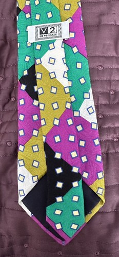 VINTAGE - V2 VERSACE - TIE - SILK - 4” - Picture 2 of 2