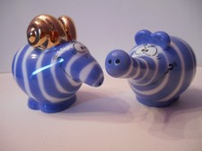 Goebel Adam & Ziege Salz Pfefferstreuer "Walisischer Waldwidder + Akki Elektrik"