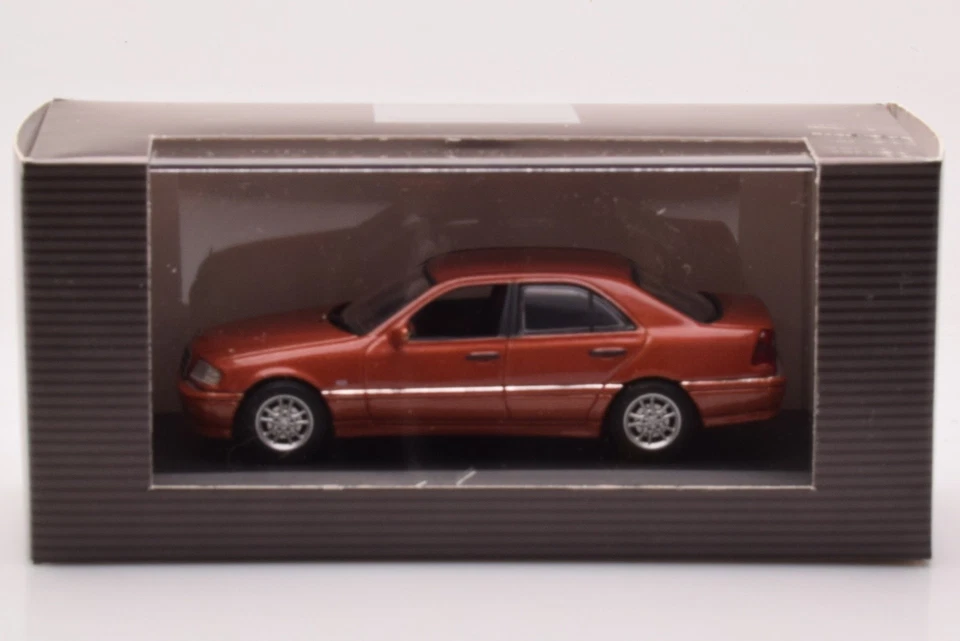 B66005747 Mercedes C C220 Sedan Orange Metallic Dealer Edition Minichamps 1/43 - Imagen 4 de 4