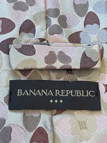 Vintage Banana Republic Pink 100% Silk Men’s Neck Tie Made In Turkey - Picture 8 of 9