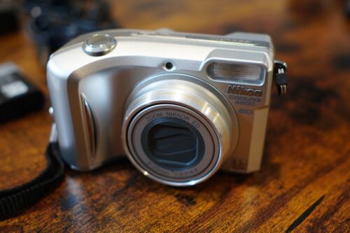 Nikon Coolpix 4800 ED 4MP Digital Digicam Camera Bundle 3 Battery & Cable + Case - Picture 5 of 20