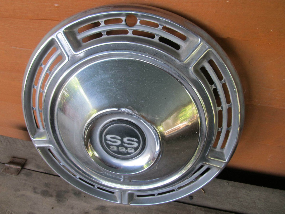 1968 Chevrolet Chevelle SS 396 Super Sport Hubcap | One | GM