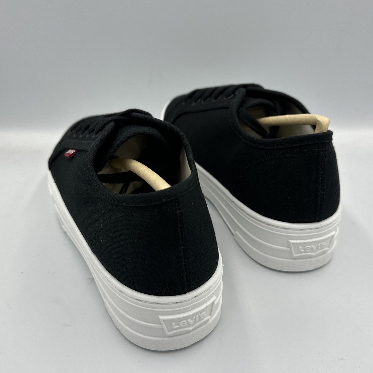 Levi's Tijuana Sneakers Femme – Baskets Légères & Tendance – Semelle Caoutchouc, Lacets, Bout Rond