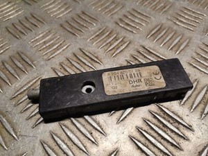 MERCEDES-BENZ Jahrhundert W204 Kofferraumdeckel Antennenverstärker