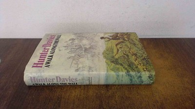 			A Walk Along the Wall, Davies, Hunter, Weidenfeld and Nicolson, 1		