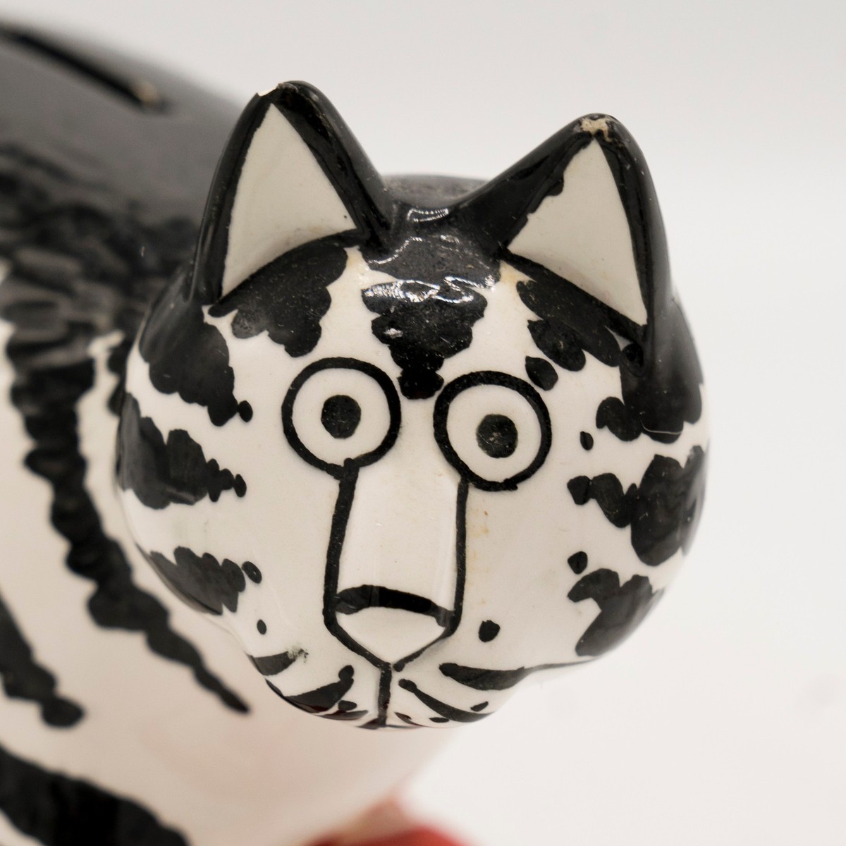 Vtg Kliban Cat Ceramic Coin Piggy Bank by Sigma 70s Stopper Red