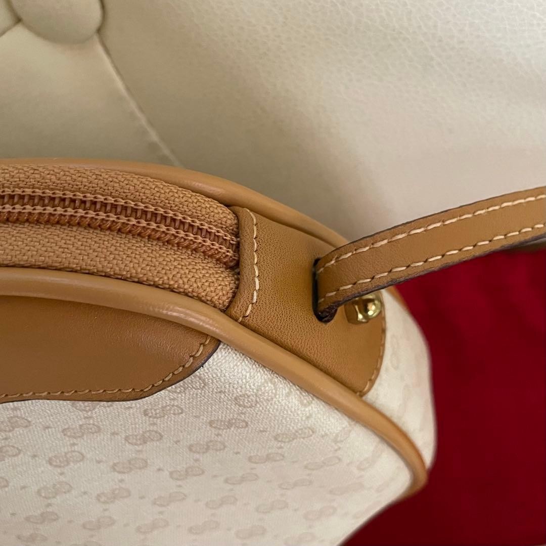 Authentic Excellent Condition Accessories Include… - image 8