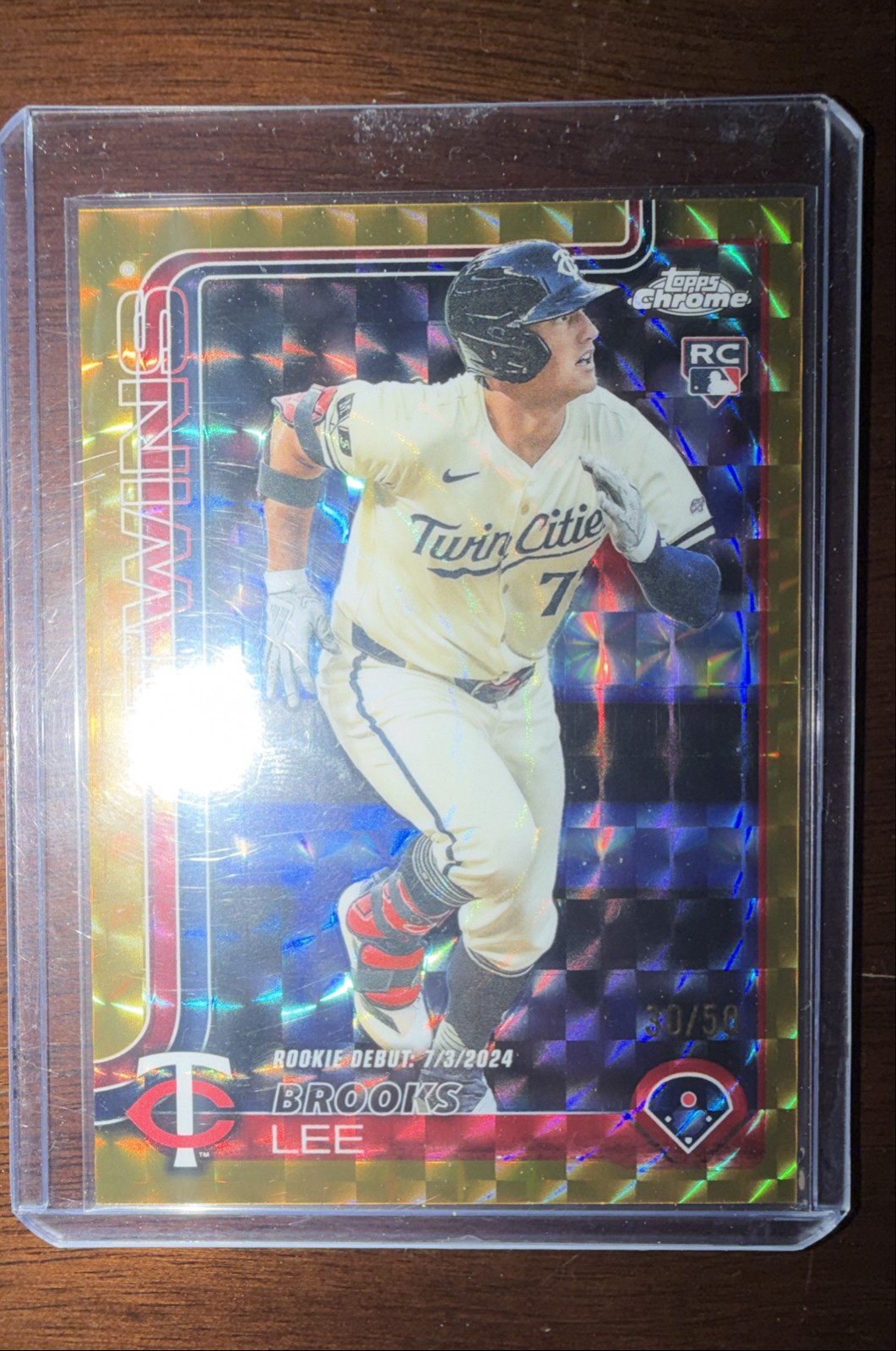 2025 Topps Chrome - Brooks Lee #234 Gold Geometric Refractor /50 (RC)