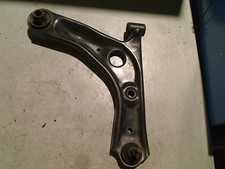 Triangle de suspension Toyota AYGO