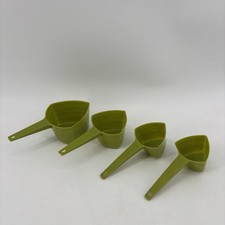 Vintage 1970s Avocado Green Nesting Measuring Cups Set Of 4- 1/4 1/3  1/2, 1 Cup