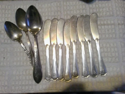 Mixed Lot 310 gms Sterling inc 8 Butter Knives (Reed & Barton?) and 3 Teaspoons