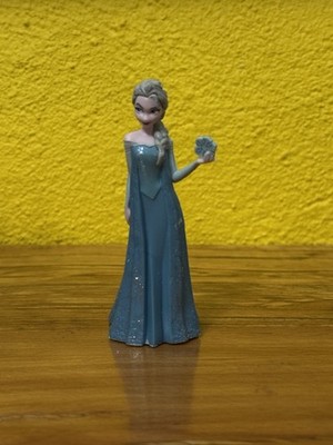 Elsa Character In Blue Dress Disney Frozen 3.5  Figure Solid Pvc Toy