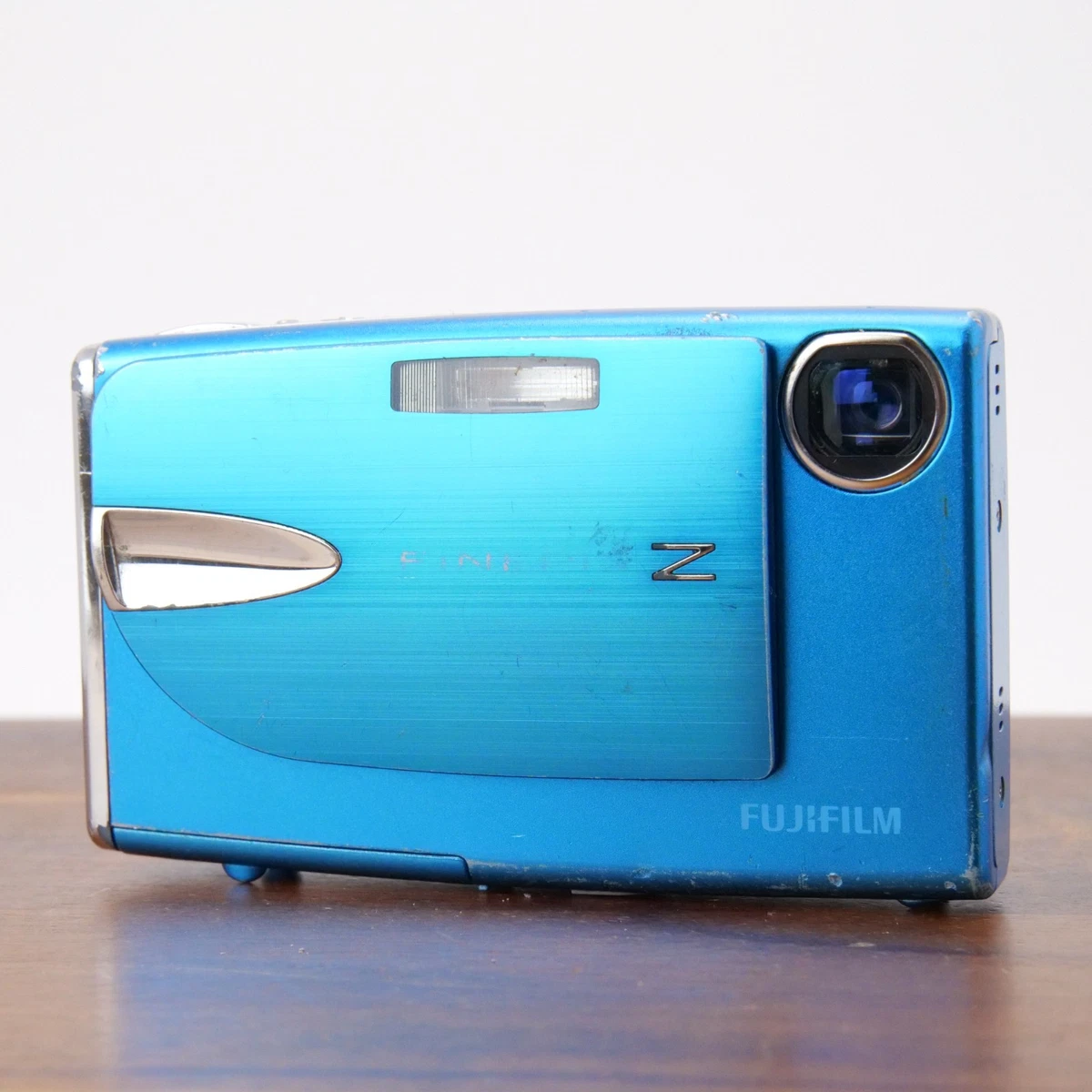 Fujifilm FinePix Z Series 1-4.9x Digital Zoom Digital Cameras for