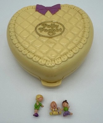 Vintage 1994 Polly Pocket Strollin Baby Playtime Fun Playset w/ Figures