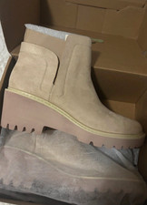 Trish Luca D7Z139 Women’s Beige Suede Platform Lug Sole Ankle Boots 8.5