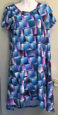 NWT's Simply Aster Sz M 3D Print Dress Blue Purple Short Sleeve Pleated Scoop Nk