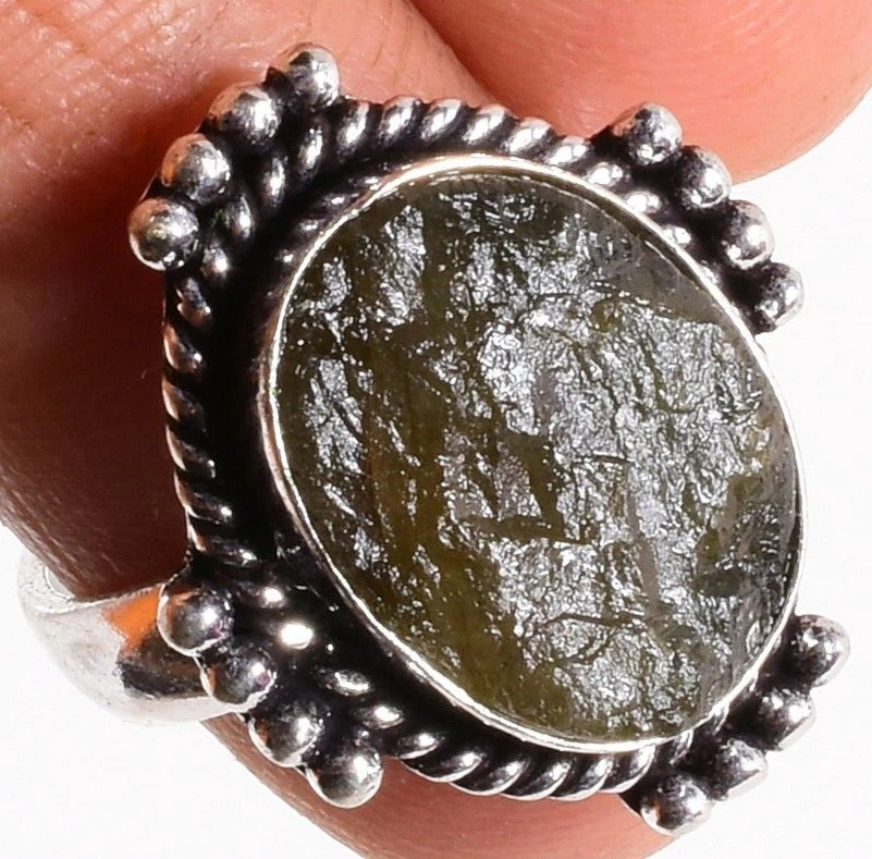 Anillo de plata esterlina 925 con piedras preciosas en bruto de peridoto hecho a mano joyería EE. UU. 7 ajustable Foto 3 de 3