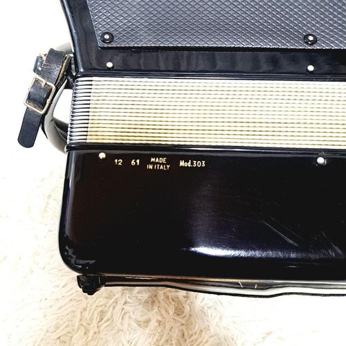EXCELSIOR 303 Accordion Made in Italy with Hard Case Used - Picture 12 of 18