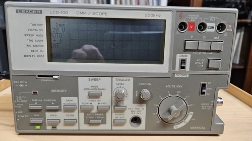 Overview of Leader 100P DMM / SCOPE 200kHz Portable Multimeter / Oscilloscope - Picture 2 of 19