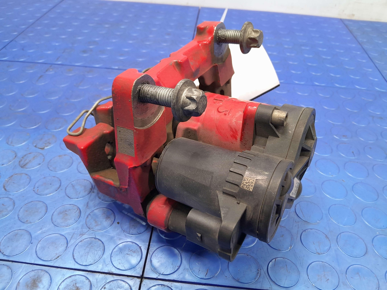 14-24 Maserati Ghibli Brembo Rear Brake Caliper Left Driver Side OEM 670038836