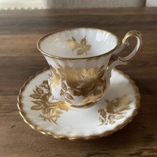 Royal Albert Golden Rose Vintage Teetasse Untertasse Set Goldrand Bone China England