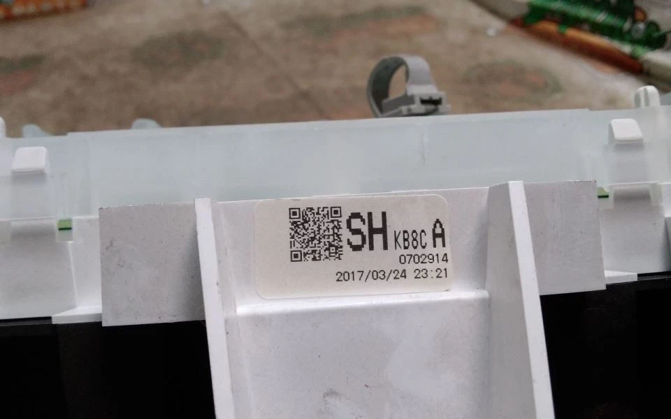 Velocímetro MPH y KPH ID KB8C55471 compatible con 17-18 MAZDA CX-5 3406817 Foto 3 de 3