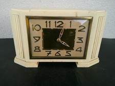 PENDULE ART DECO EN BAKELITE JAPY