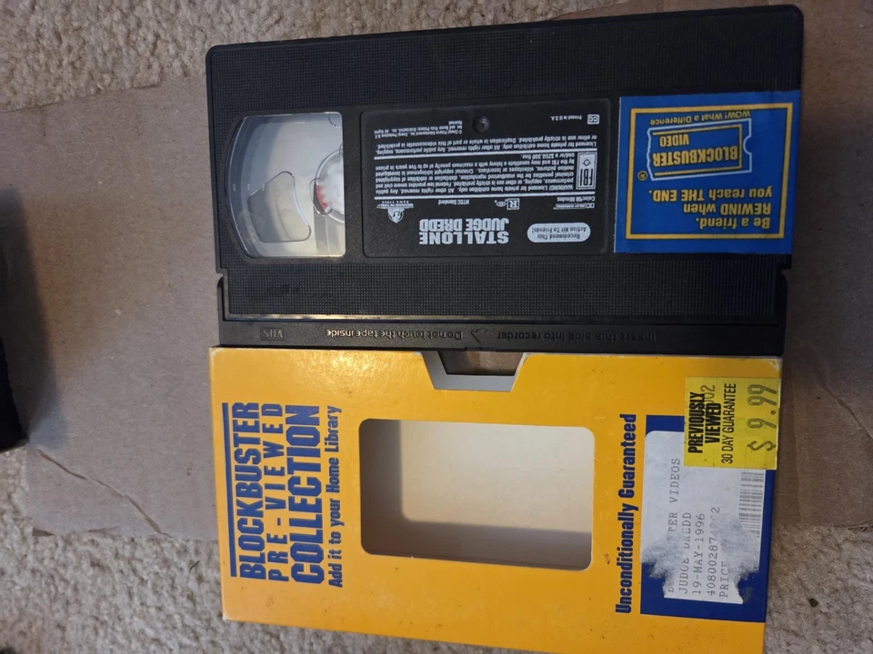 BLOCKBUSTER PRE-VIEWED COLLECTION JUDGE DREDD VHS Foto 4 de 4