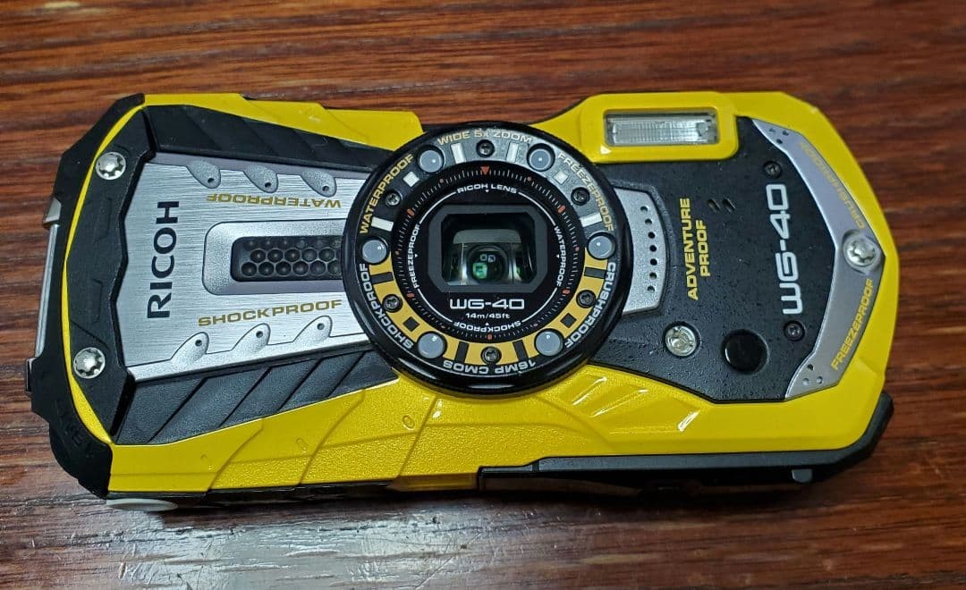 RICOH WG-40 イエロー 防水カメラ RICOH WG-40 Yellow/Black Waterproof Digital Camera Tested Working