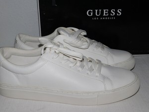 white guess tennis shoes