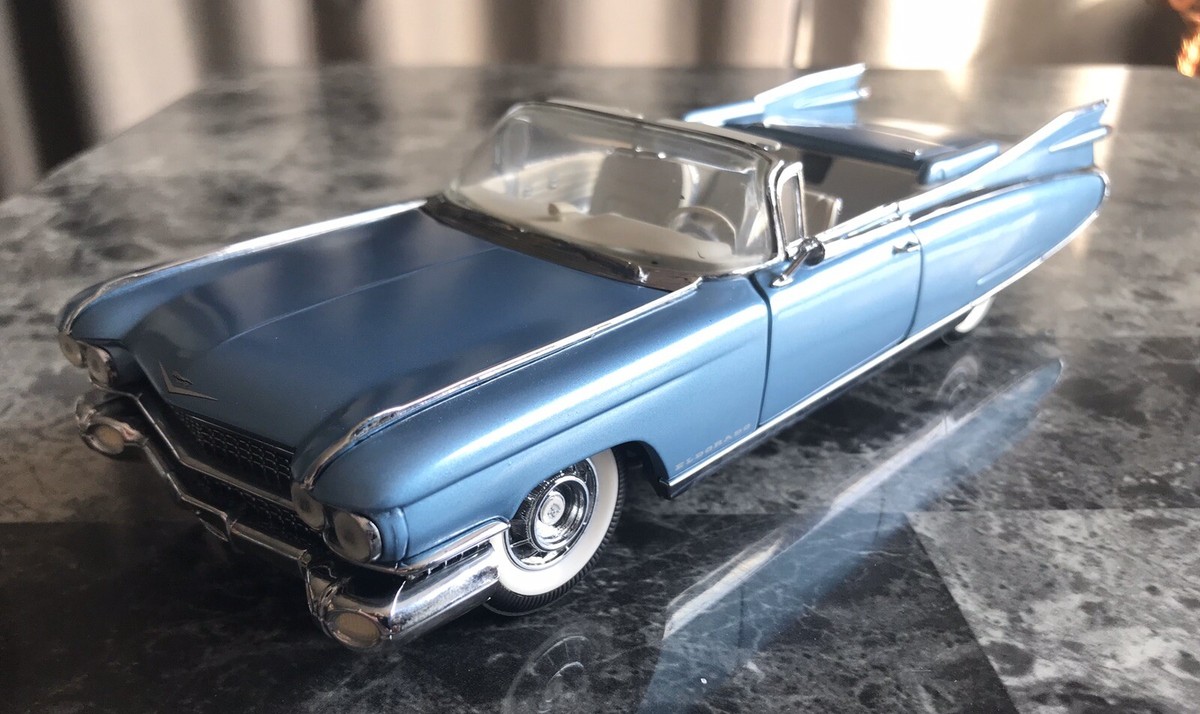 Cadillac 59 Eldorado Biarritz 1/32 50'〜 s-l400.jpg