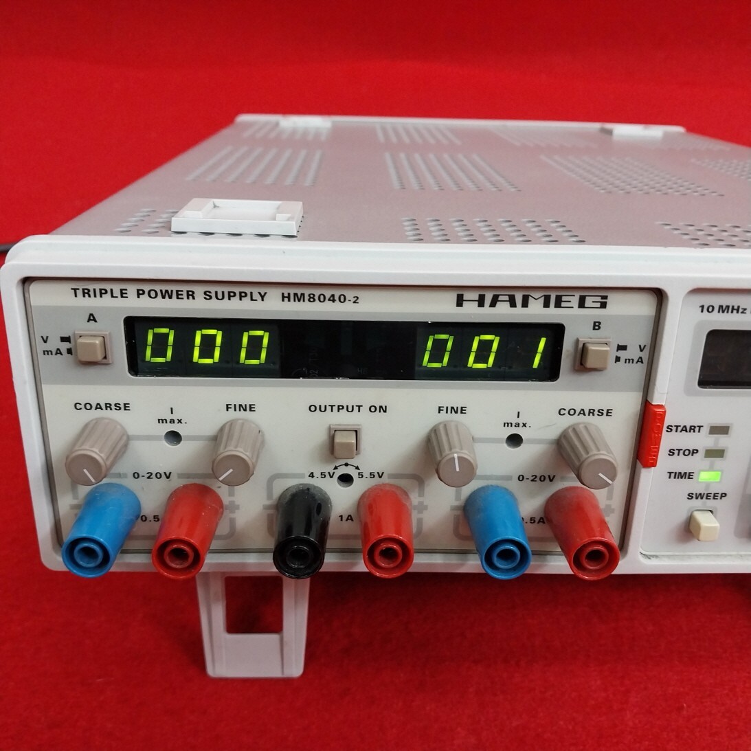 HAMEG. TRIPLE POWER SUPPLY HM8040-2 HAMEG. FUNCTION GENERATOR