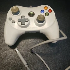 Joytech Neo SE Wired Controller Xbox 360 White Untested