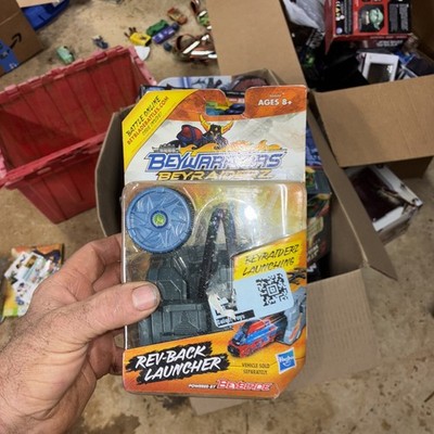 BEYWARRIORS BEYRAIDERZ LAUNCHING SYSTEM REV-BACK LAUNCHER X 2 HASBRO 2013 NEW
