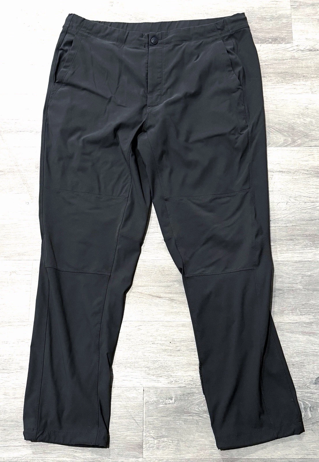 The North Face Men's XL 40x32 Performance Tech Stretch Pants Ripstop Gray Hiking
Opens in a new wind