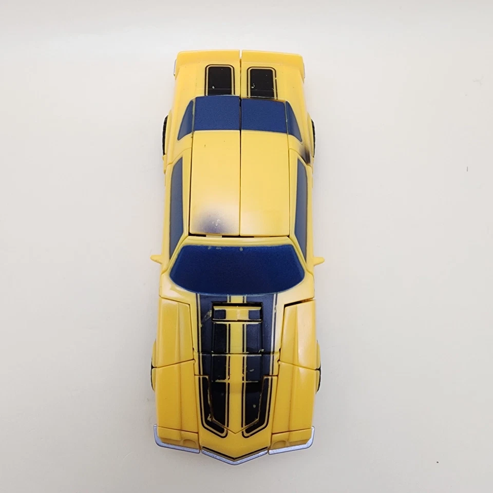TRANSFORMERS Classic Camaro BUMBLEBEE Evolution Hero 5" Deluxe TARGET EXCLUSIVE - Image 4 of 4