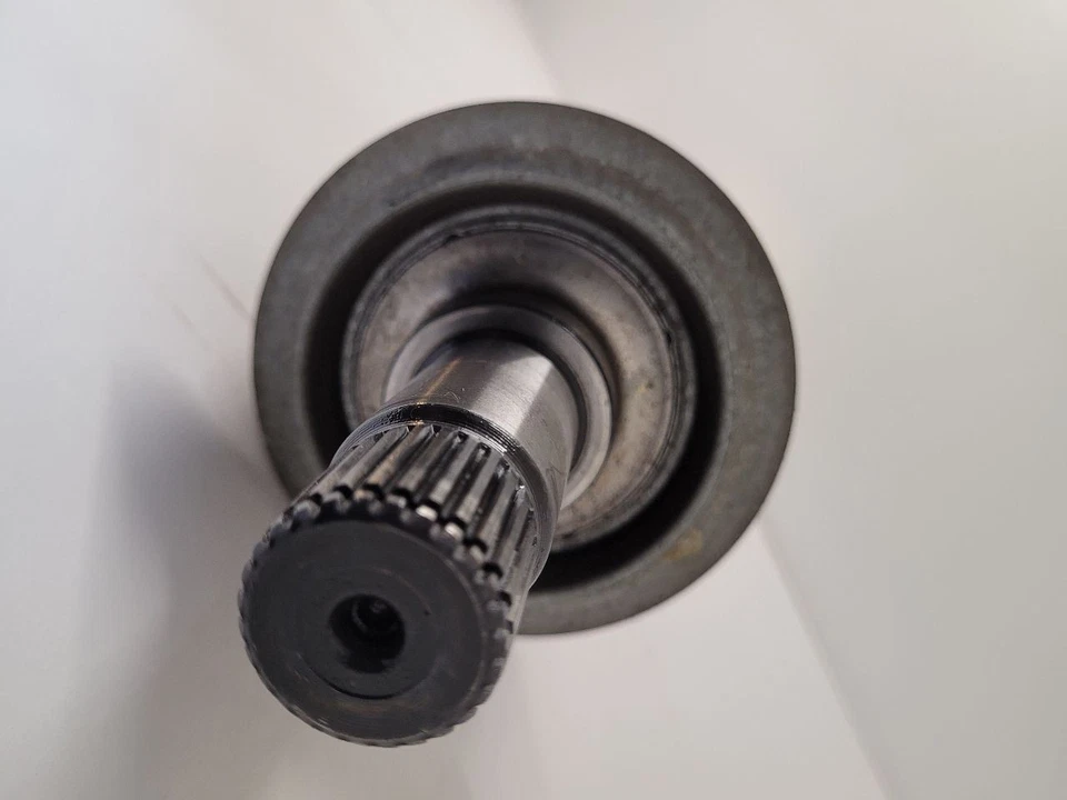 Eje izquierdo conductor Chrysler 300 LH 2005-2008 eje trasero 5,7 L tracción trasera 05126333AA Foto 2 de 4