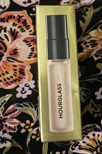 HOURGLASS No. 28 Primer Serum Hydrating Base Primer Serum Travel Size 0.27 oz - Picture 2 of 4