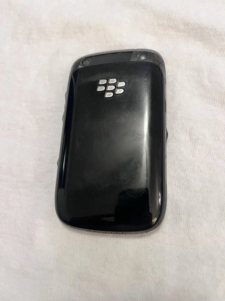 BlackBerry Curve 9300 T-Mobile QWERTY Smartphone – Untested Vintage Phone - Image 3 of 4