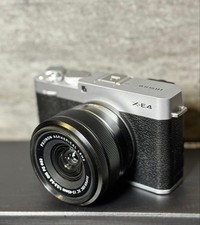 FUJIFILM X-E4 Lens Kit Beautiful item, 96 shots, original box, complete with ac