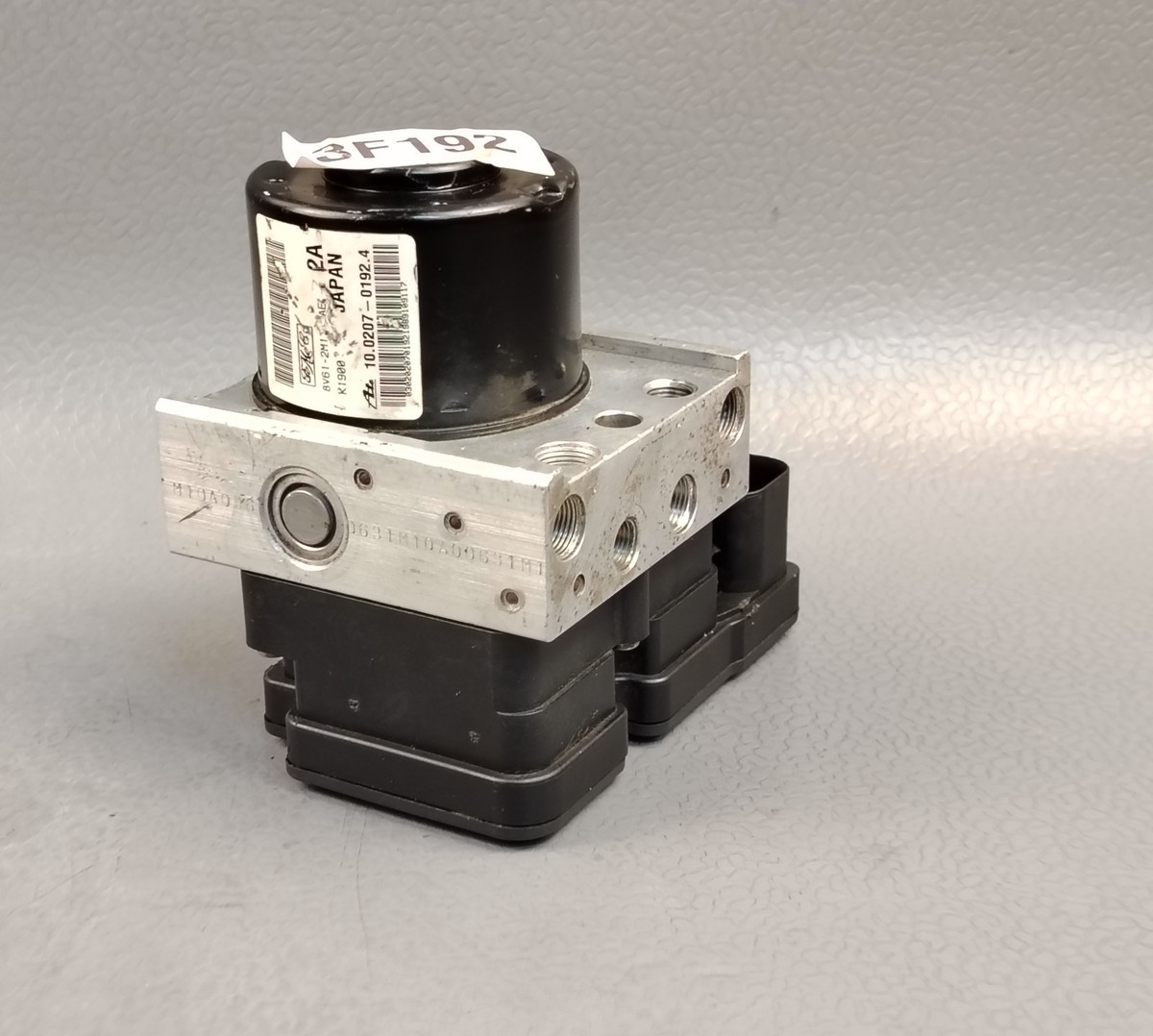 2010 2013 MAZDA 3 AXELA ABS ANTI BRAKE LOCK ACTUATOR MODULE 8V61