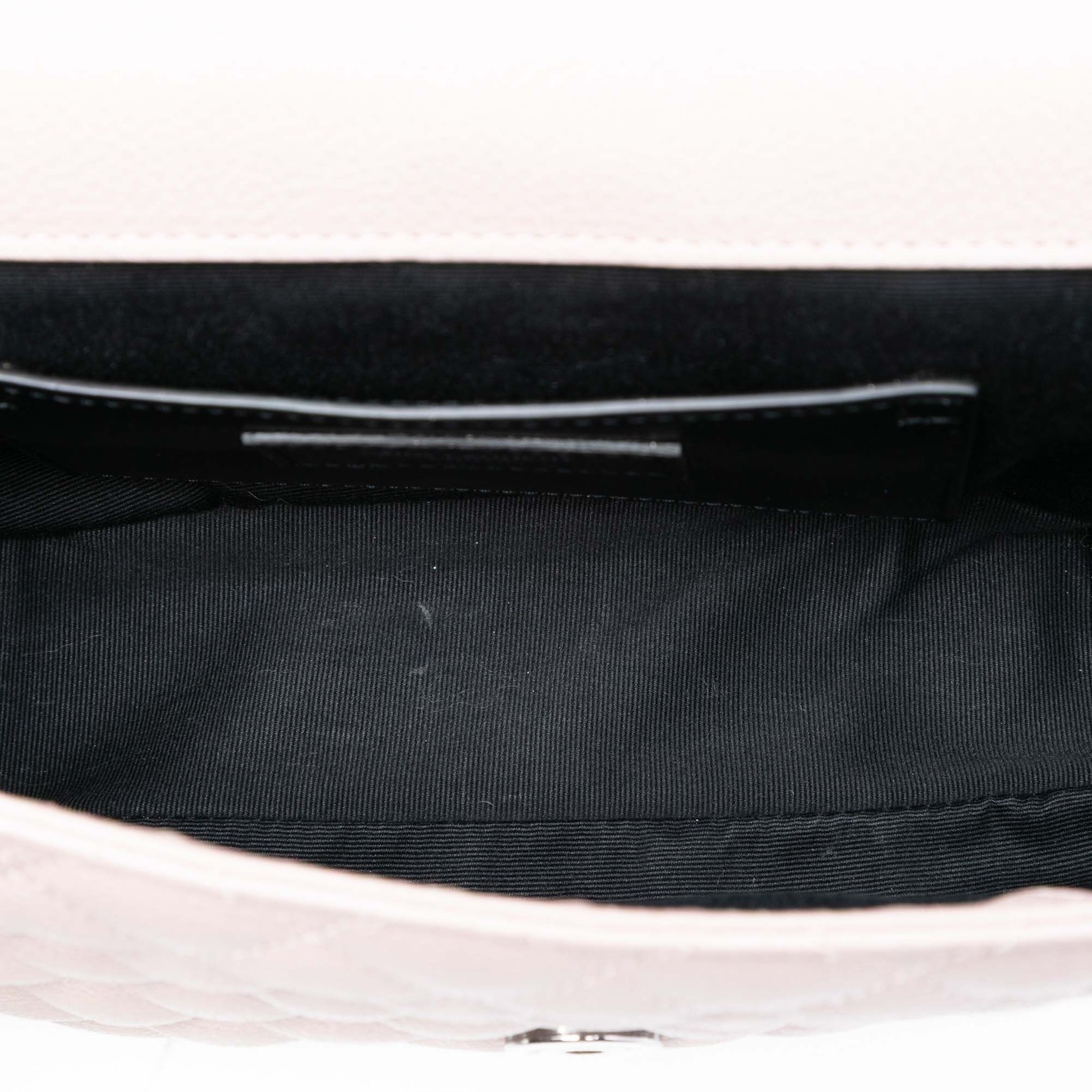 Authenticated Saint Laurent Medium Sheepskin Triquilt Monogram College Bag thumbnail 4