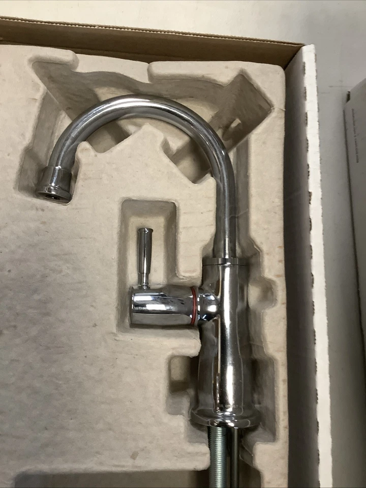 Delta Dispensador Instantáneo de Agua Caliente Cromo 1960LF-H $550 Foto 3 de 4