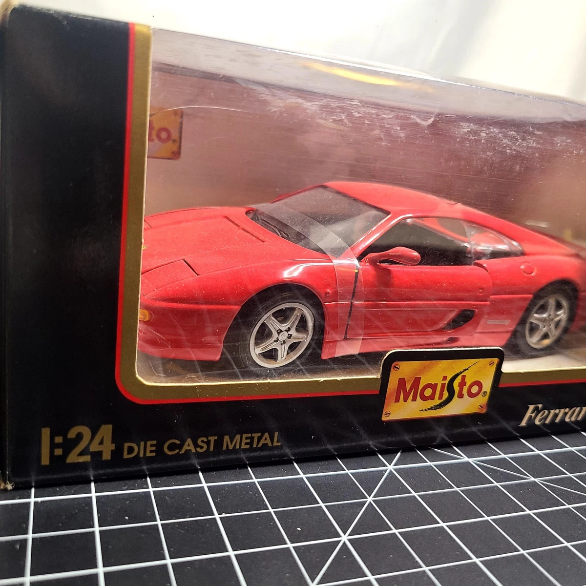 Maisto 1994 Ferrari F355 Red 1/24 scale Diecast